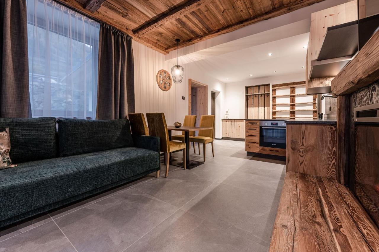 Nidaris - Luxury Private Spa Male