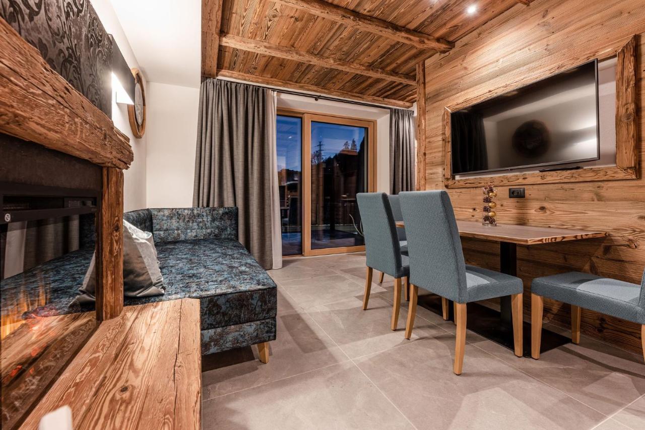 Nidaris - Luxury Private Spa Aparthotel *